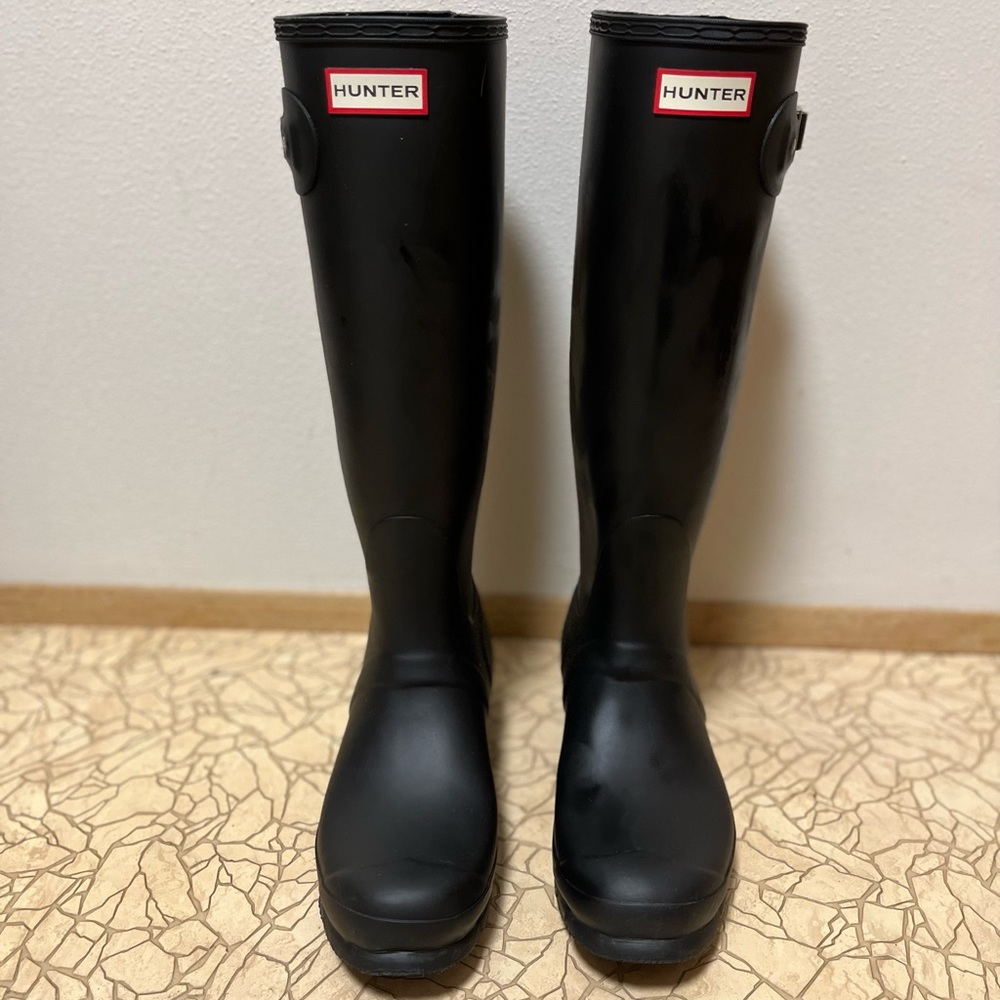 Hunter Women’s Winter/Rain boot Size 10